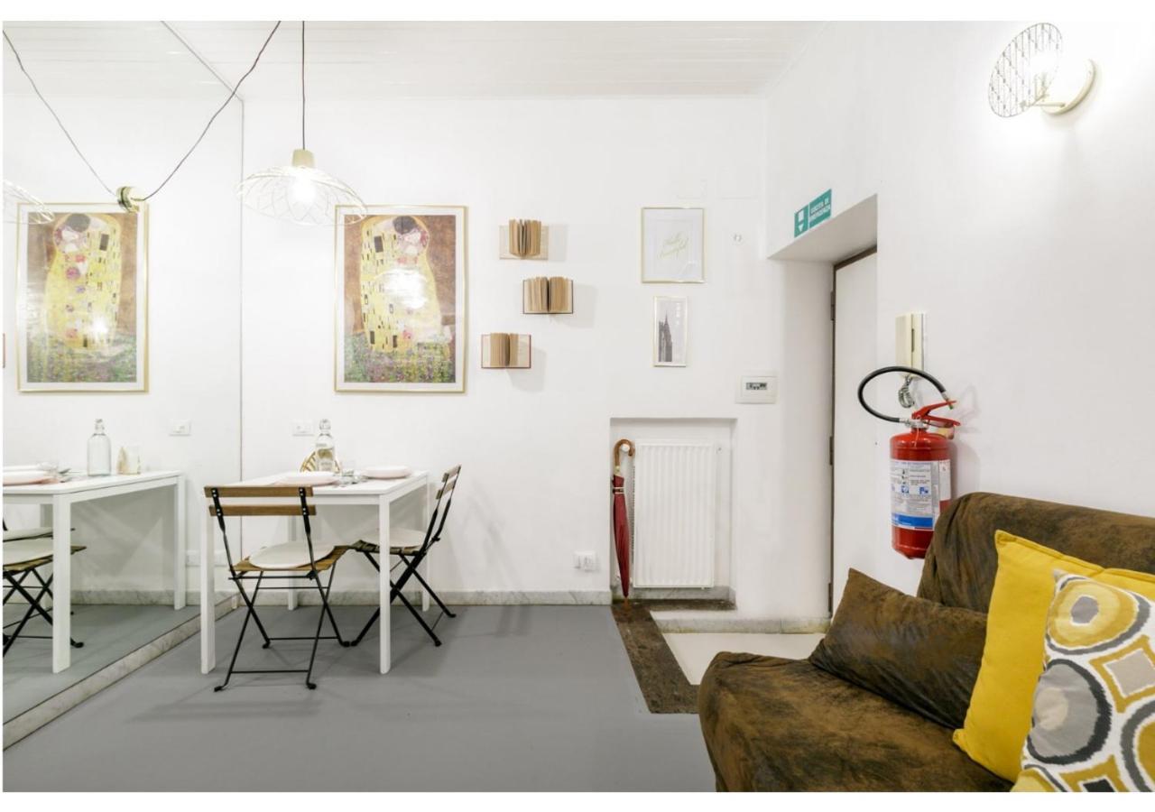 Pied-A-Terre Domusuite Rhome Colosseo Roma Eksteriør bilde